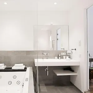 Hotel 1st Floor 2, Cologne